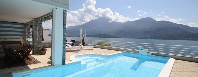 Ville di Lusso con Darsena e Piscina