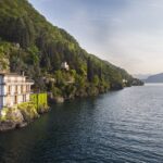 Ville di Lusso Lago Como Bellano con Giardino .. Esclusiva PROPRIETÀ’ fronte lago composta da 2 Appartamenti, 2 Posti Auto Privati e Giardino Pianeggiante di 300 mq. con un Fronte Lago