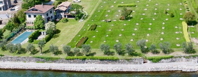 Villa di Lusso Fronte Lago Como Pianello del Lario con Darsena e terreno