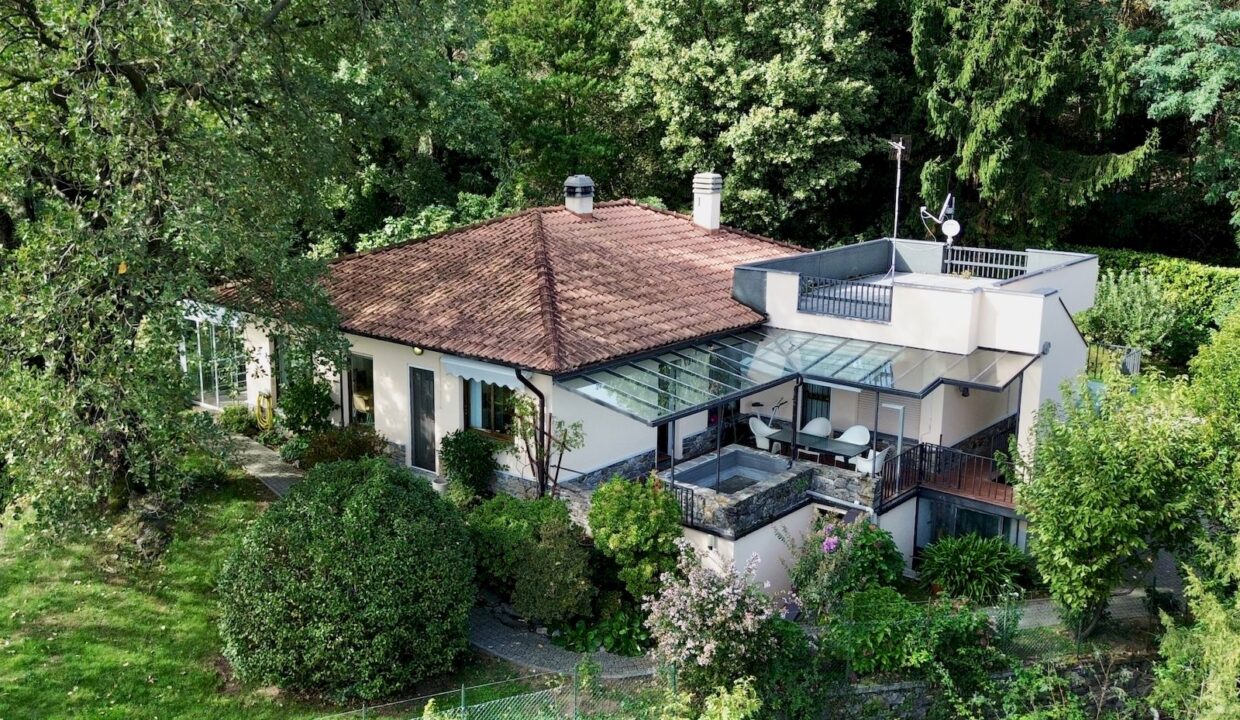 Lago Como Villa con Piscina Giardino Pianello del Lario